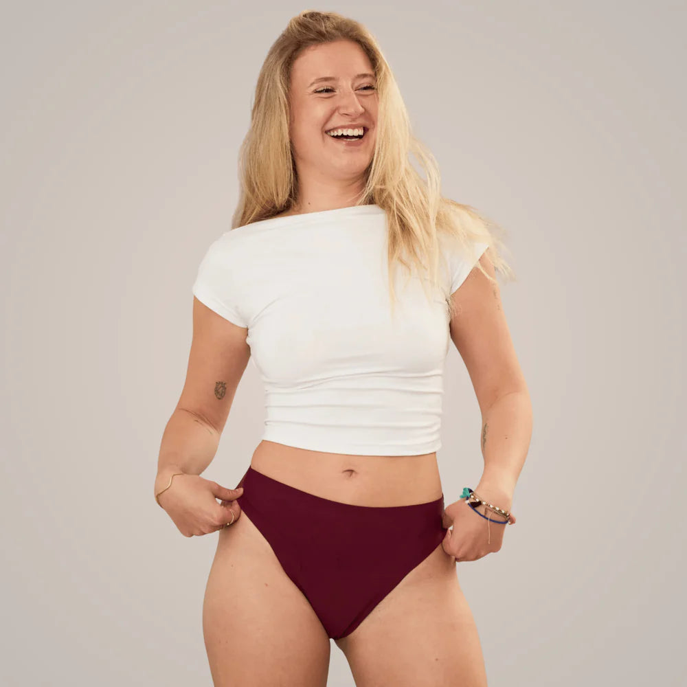 Rose burgund - Periodenslip mit klassischer Spitze