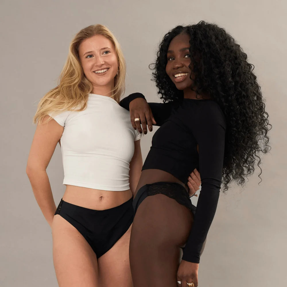 Rose - Periodenslip mit klassischer Spitze